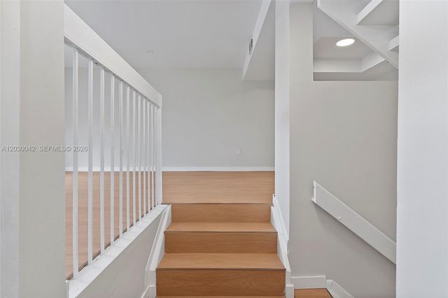 8631 NW 4th Terrace 1001, Miami, FL 33126