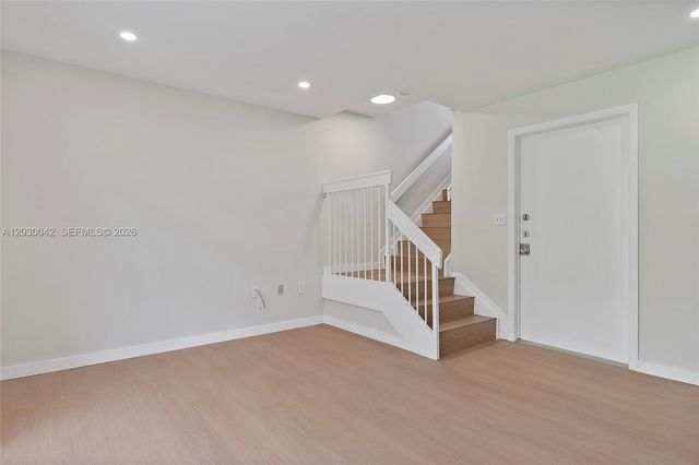 8631 NW 4th Terrace 1001, Miami, FL 33126