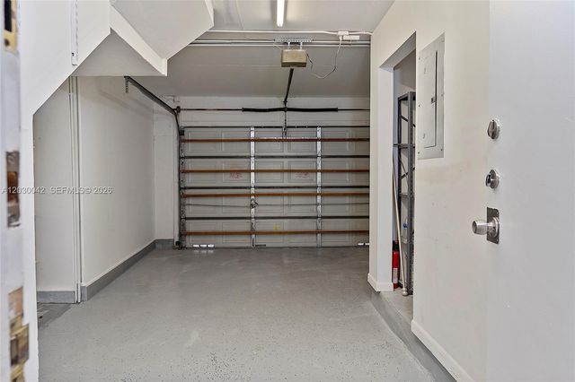 8631 NW 4th Terrace 1001, Miami, FL 33126