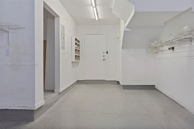 8631 NW 4th Terrace 1001, Miami, FL 33126