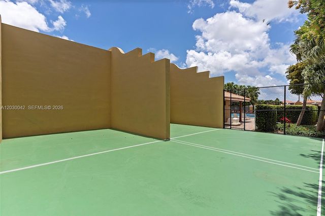 8631 NW 4th Terrace 1001, Miami, FL 33126
