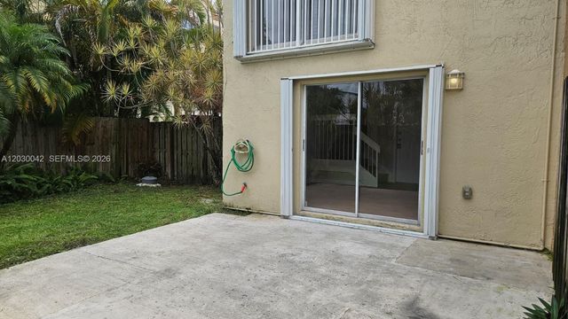 8631 NW 4th Terrace 1001, Miami, FL 33126