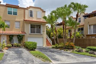 8631 NW 4th Terrace 1001, Miami, FL 33126