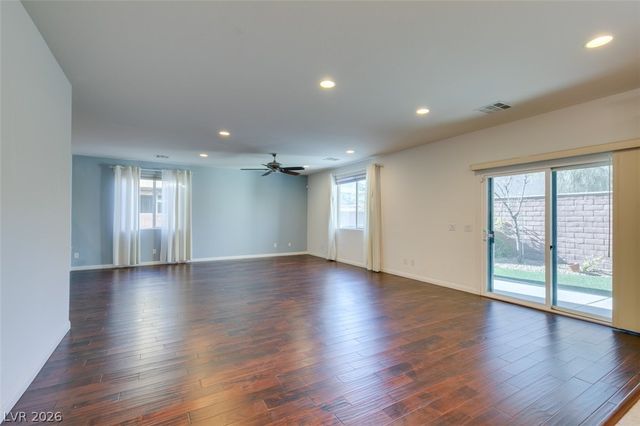 10465 Saddle Mountain Street, Las Vegas, NV 89178