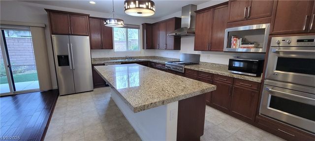 10465 Saddle Mountain Street, Las Vegas, NV 89178