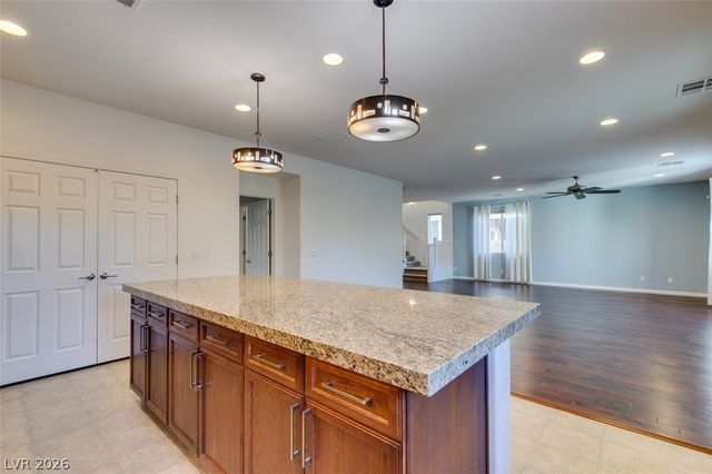 10465 Saddle Mountain Street, Las Vegas, NV 89178