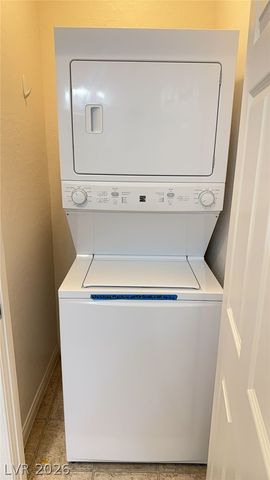 10465 Saddle Mountain Street, Las Vegas, NV 89178