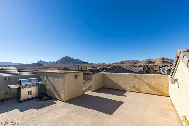 10465 Saddle Mountain Street, Las Vegas, NV 89178