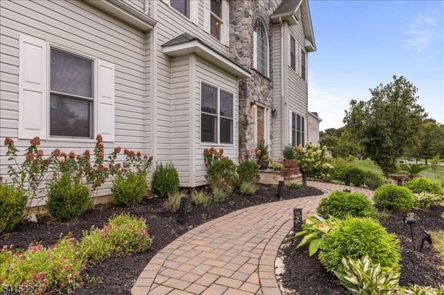 14 Elizabeth Ave, Washington Twp., NJ 07882