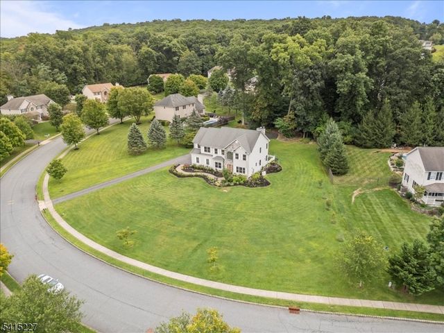 14 Elizabeth Ave, Washington Twp., NJ 07882