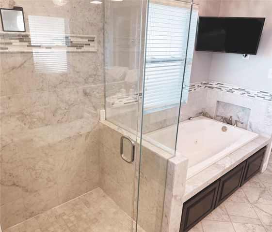 10734 Glenfield Court, Houston, TX 77096