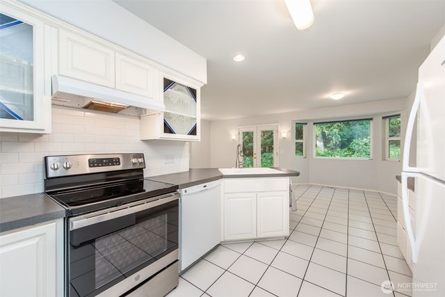 113 N Jensen Road, Port Angeles, WA 98362
