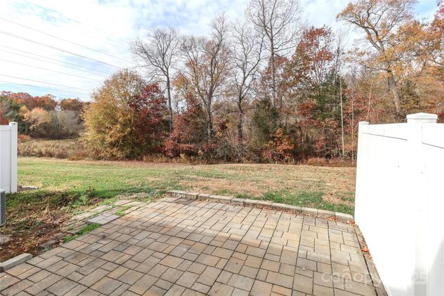 111 Beverly Chase Lane, Mooresville, NC 28117