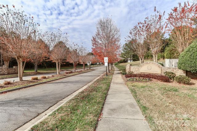 111 Beverly Chase Lane, Mooresville, NC 28117