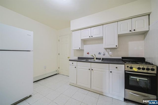 18 Carter Street, Norwood, NJ 07648