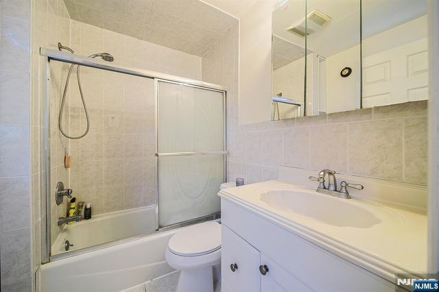 18 Carter Street, Norwood, NJ 07648