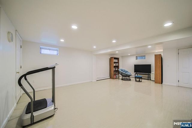 18 Carter Street, Norwood, NJ 07648