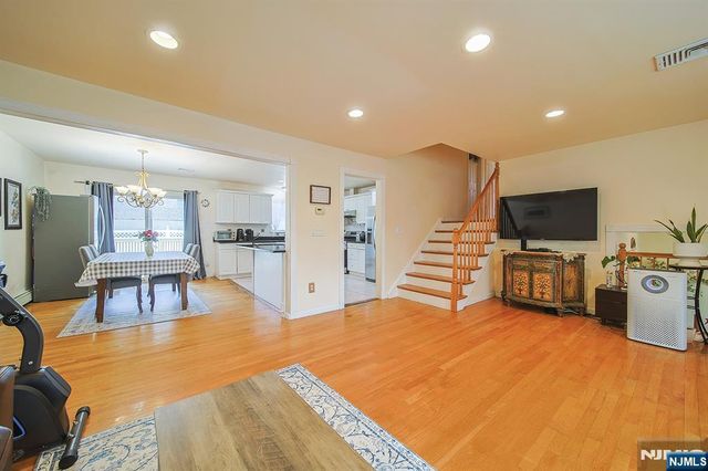 18 Carter Street, Norwood, NJ 07648