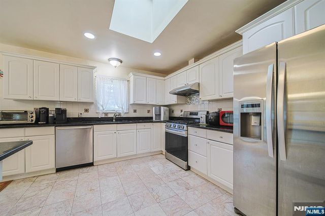 18 Carter Street, Norwood, NJ 07648