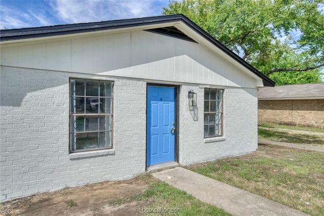 2807 Sprucewood Street A, Bryan, TX 77801