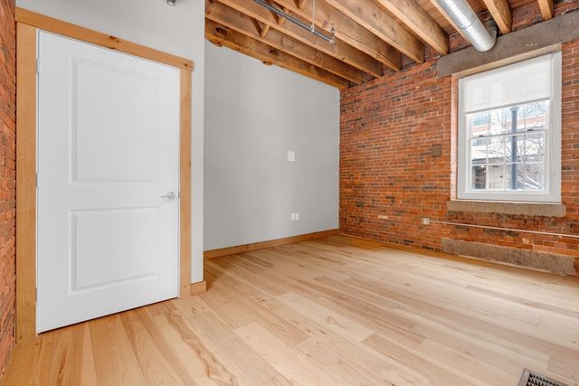 58 13th Street T-105, Boston, MA 02129