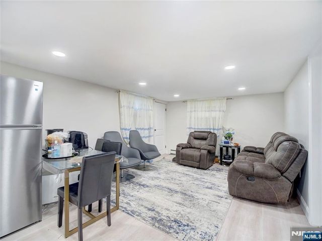 38 Orchard Place, Irvington, NJ 07111