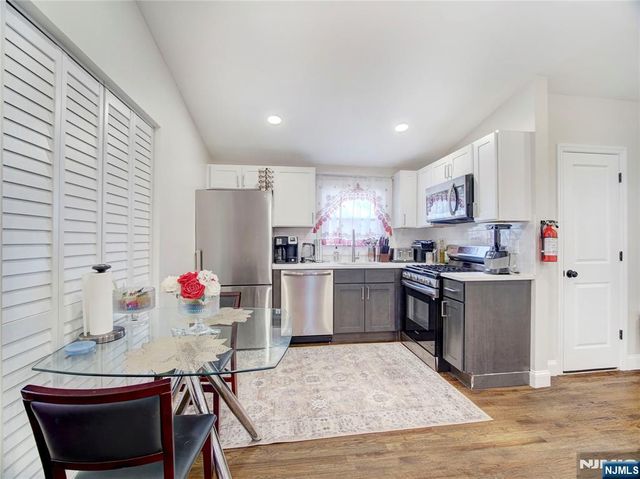 38 Orchard Place, Irvington, NJ 07111