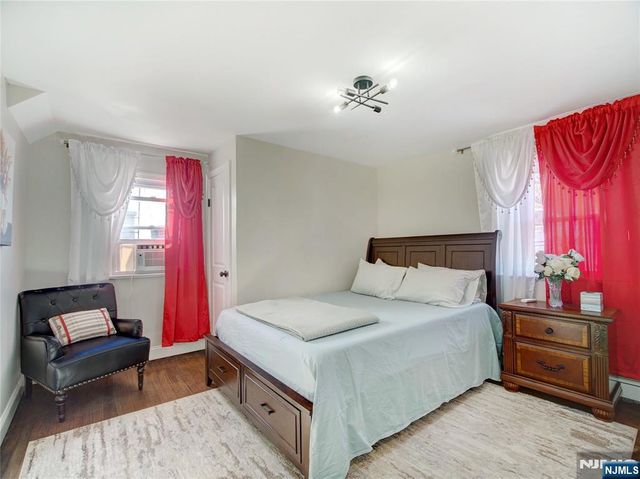 38 Orchard Place, Irvington, NJ 07111