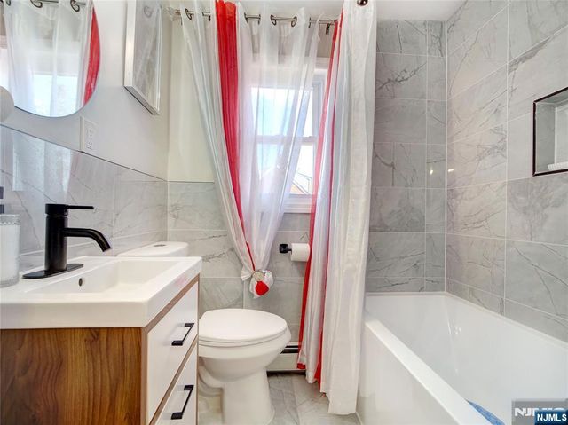 38 Orchard Place, Irvington, NJ 07111