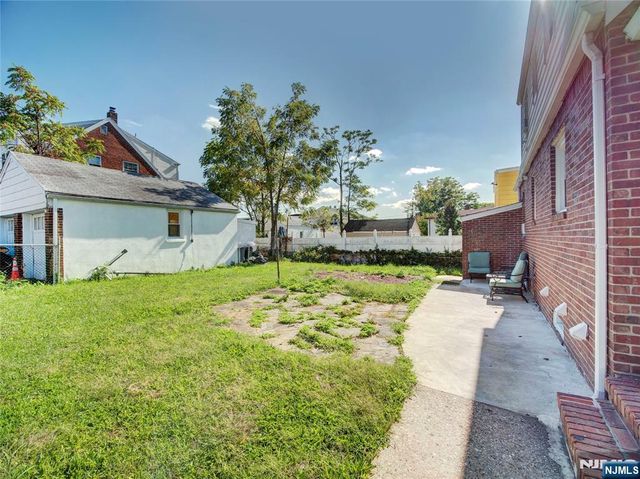38 Orchard Place, Irvington, NJ 07111