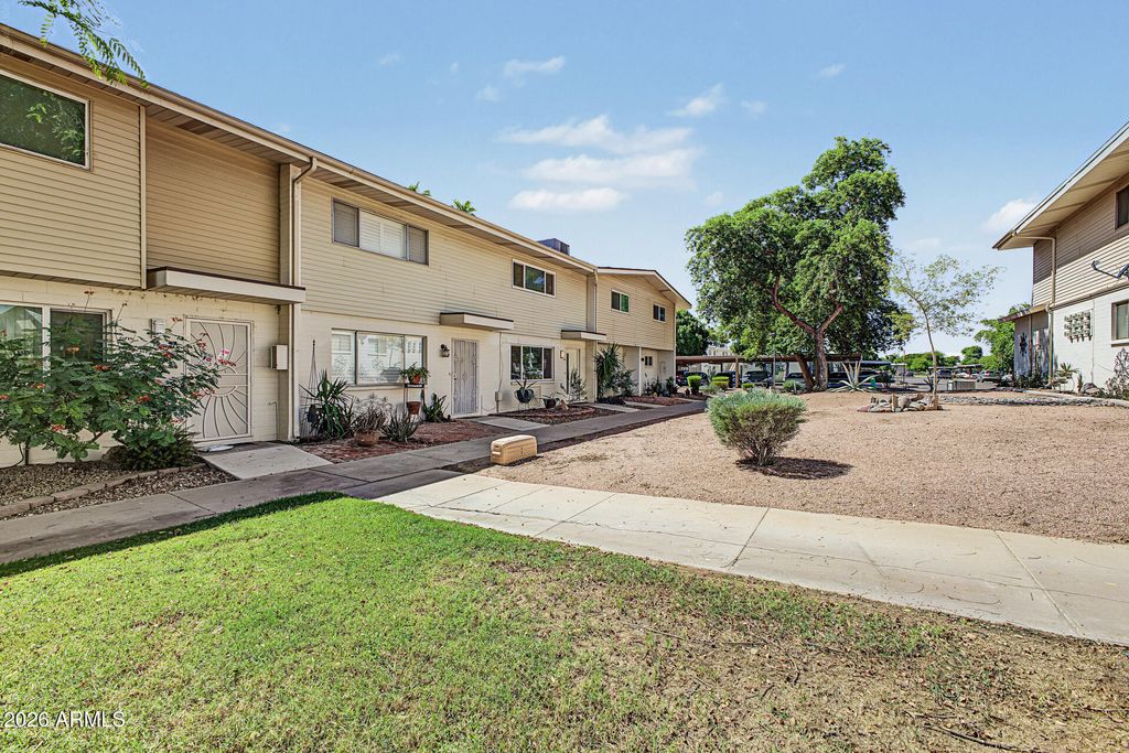 8211 E GARFIELD Street J3, Scottsdale, AZ 85257 — photo 3