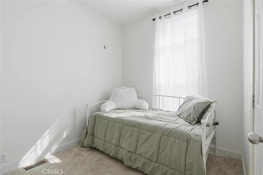 Image 16 of property listing at 3700 Buchanan 103, Riverside, CA 92503