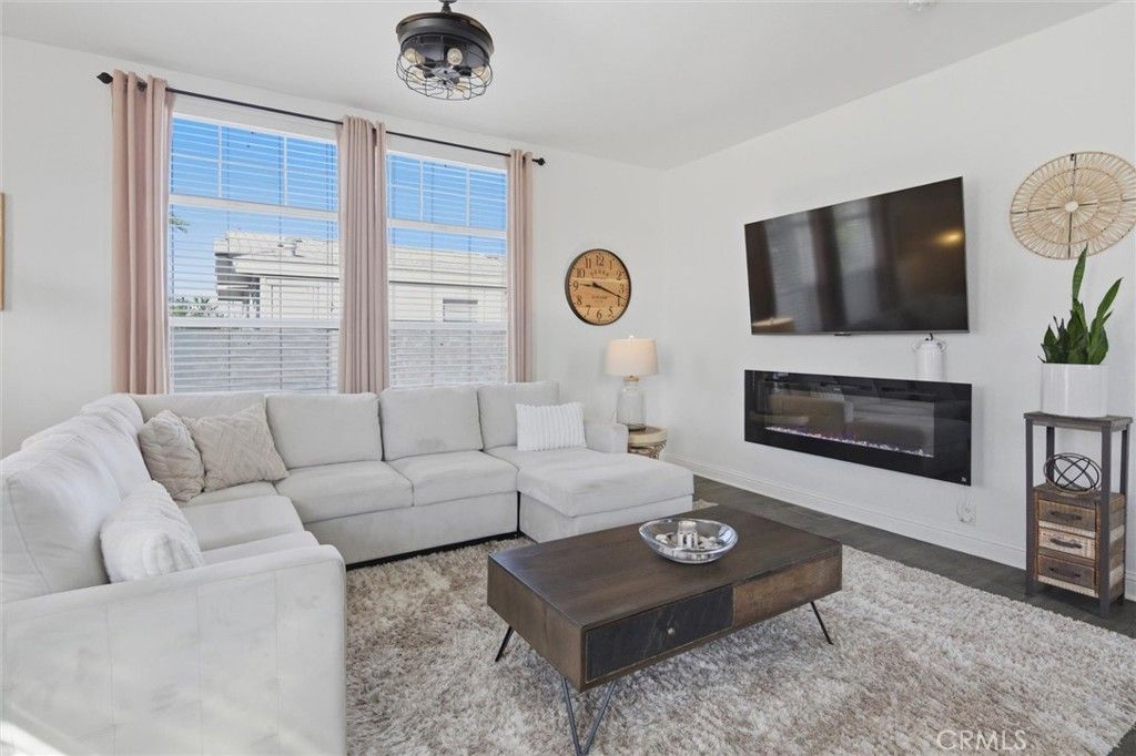 Image 7 of property listing at 3700 Buchanan 103, Riverside, CA 92503