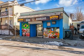 34 Brookfield St, Lawrence, MA 01843