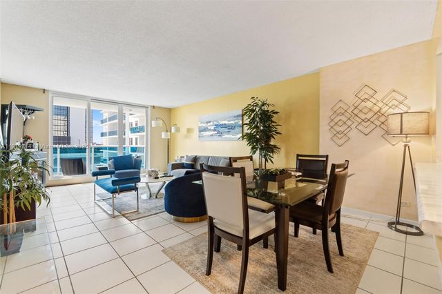 2301 Collins Ave 802, Miami Beach, FL 33139