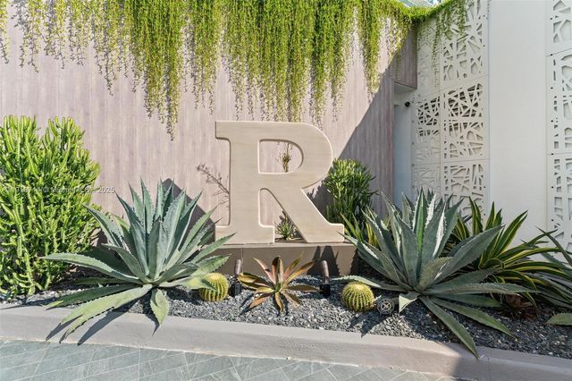 2301 Collins Ave 802, Miami Beach, FL 33139