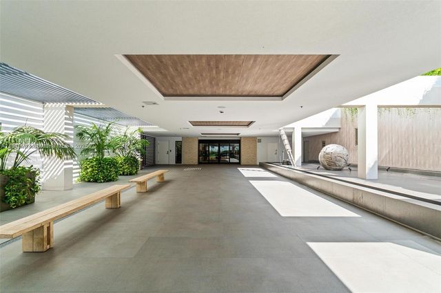 2301 Collins Ave 802, Miami Beach, FL 33139