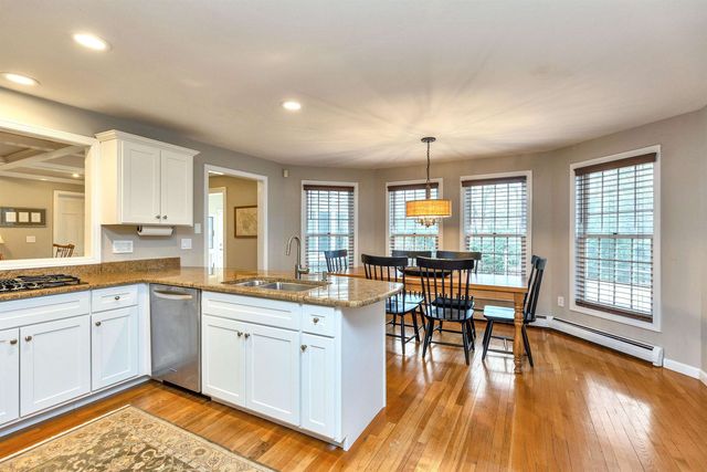 7 village woods Drive, Amherst, NH 03031