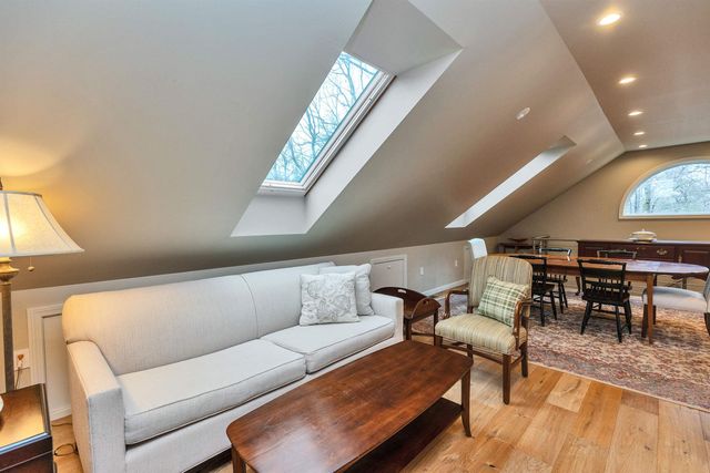7 village woods Drive, Amherst, NH 03031