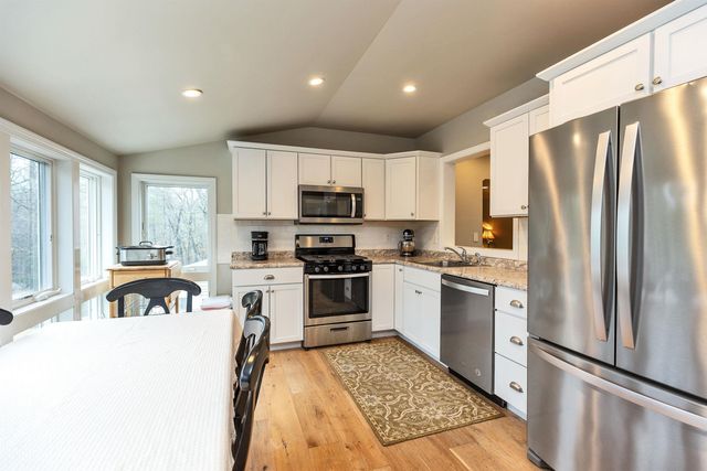7 village woods Drive, Amherst, NH 03031
