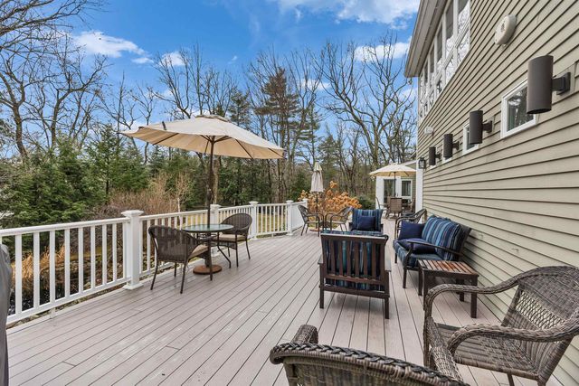 7 village woods Drive, Amherst, NH 03031