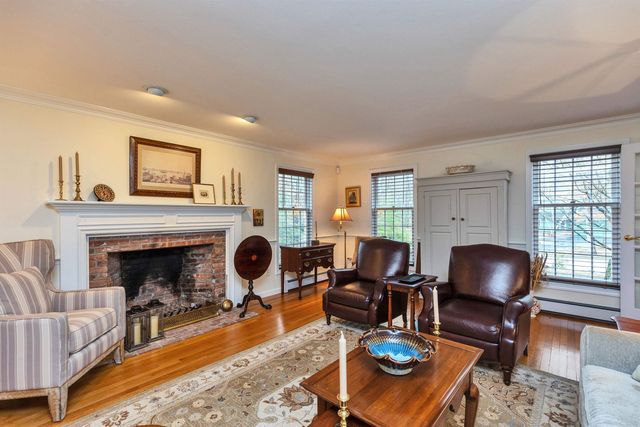 7 village woods Drive, Amherst, NH 03031