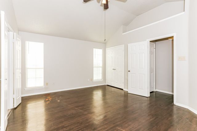 5309 Tennis Villa Drive, Arlington, TX 76017