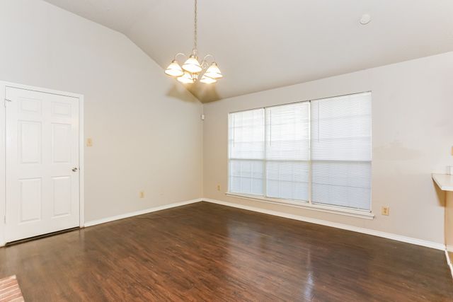 5309 Tennis Villa Drive, Arlington, TX 76017