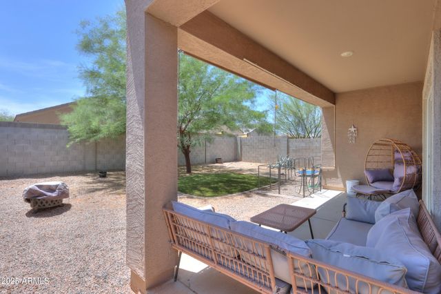 36467 W PAMPOLOMA Avenue, Maricopa, AZ 85138