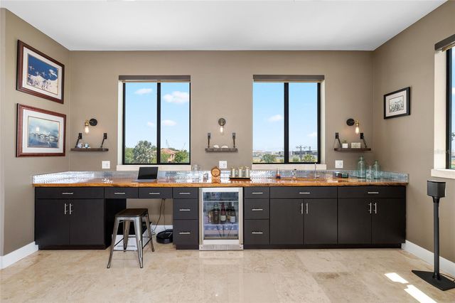 706 S DAVIS BOULEVARD, Tampa, FL 33606