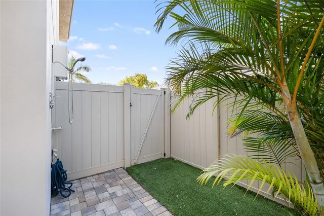 706 S DAVIS BOULEVARD, Tampa, FL 33606