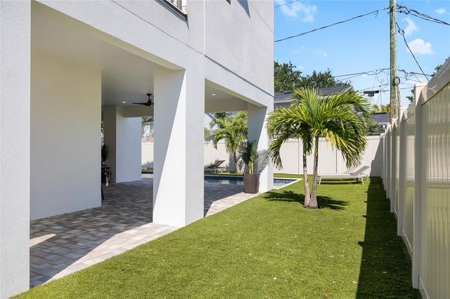 706 S DAVIS BOULEVARD, Tampa, FL 33606