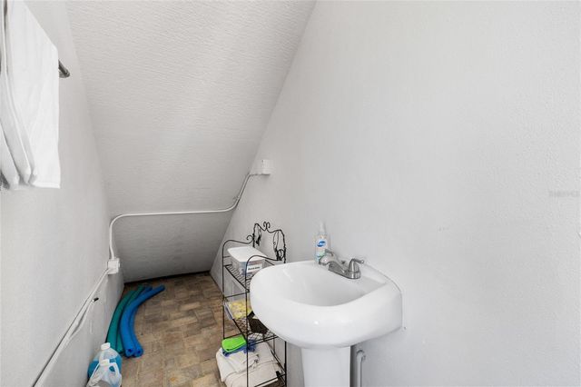 706 S DAVIS BOULEVARD, Tampa, FL 33606