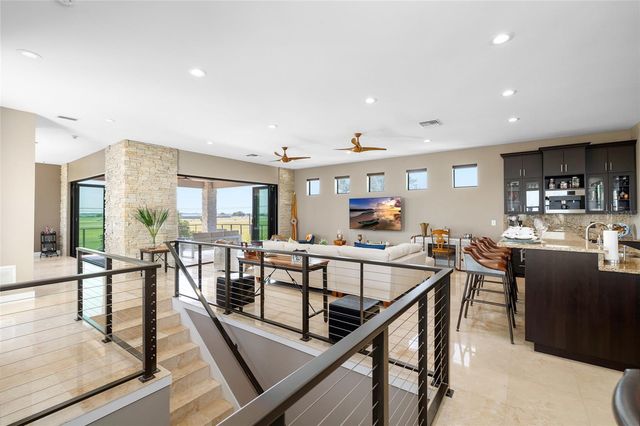 706 S DAVIS BOULEVARD, Tampa, FL 33606